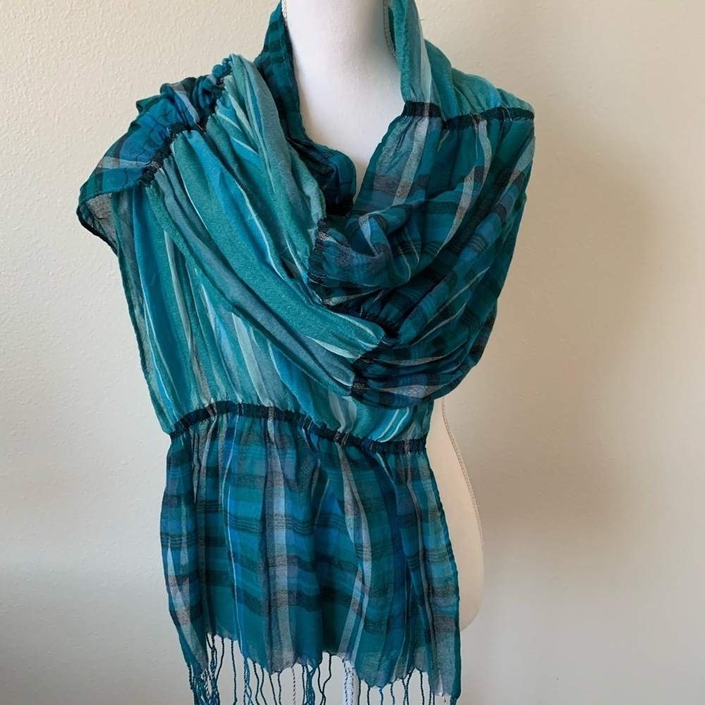 Scarf - Picture 3 of 6